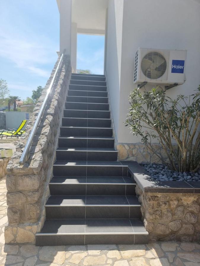 Villa Marta Porat  Exterior photo